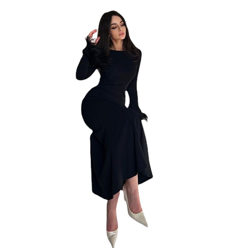 MS414#Vestido largo con bolsillos y puños de plumas en la cadera