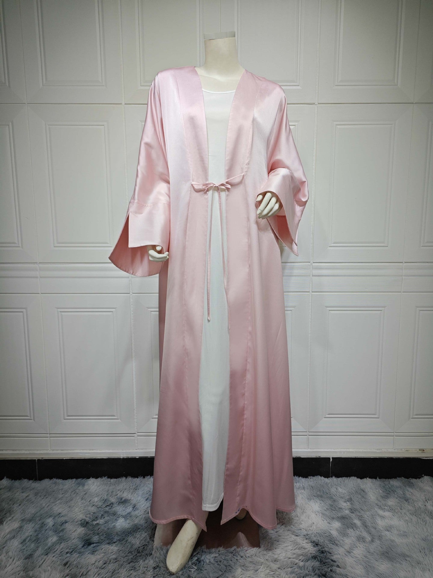 MS566# Túnica musulmana de moda, vestido suave de satén, prenda exterior abierta por delante, túnica abaya de color sólido