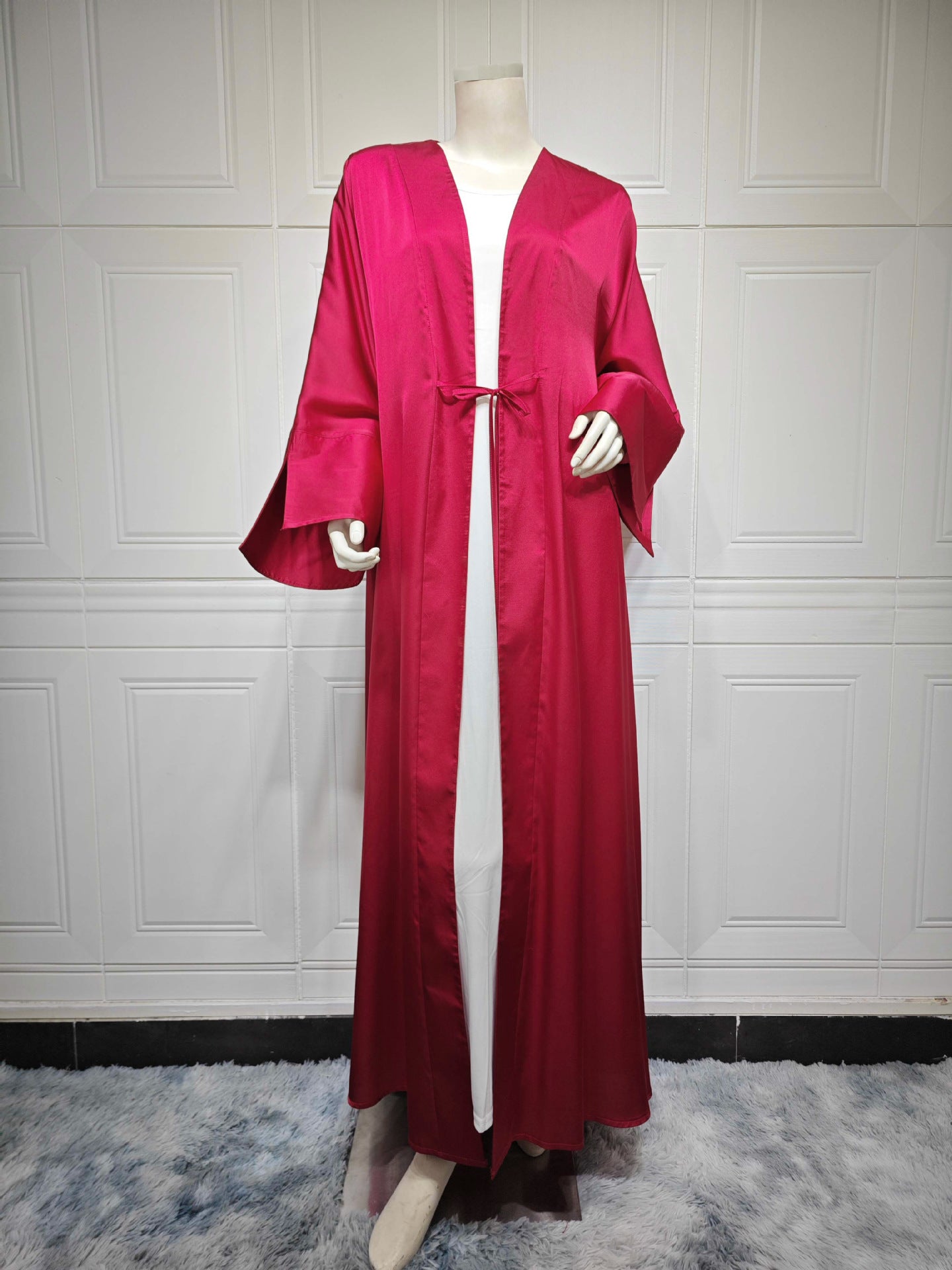 MS566# Túnica musulmana de moda, vestido suave de satén, prenda exterior abierta por delante, túnica abaya de color sólido