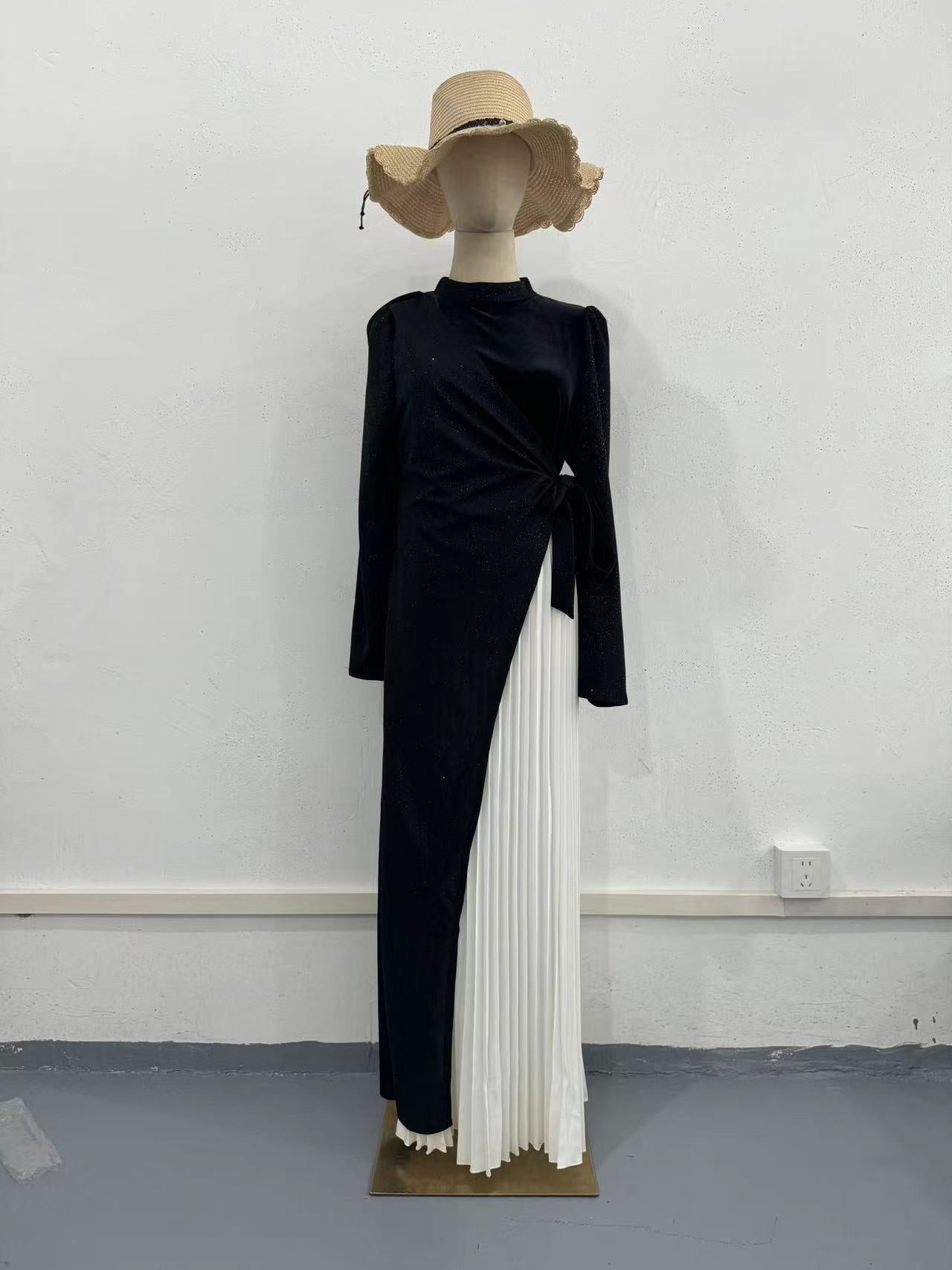 MS595# Diseño de empalme de mangas largas de temperamento de moda con pliegues