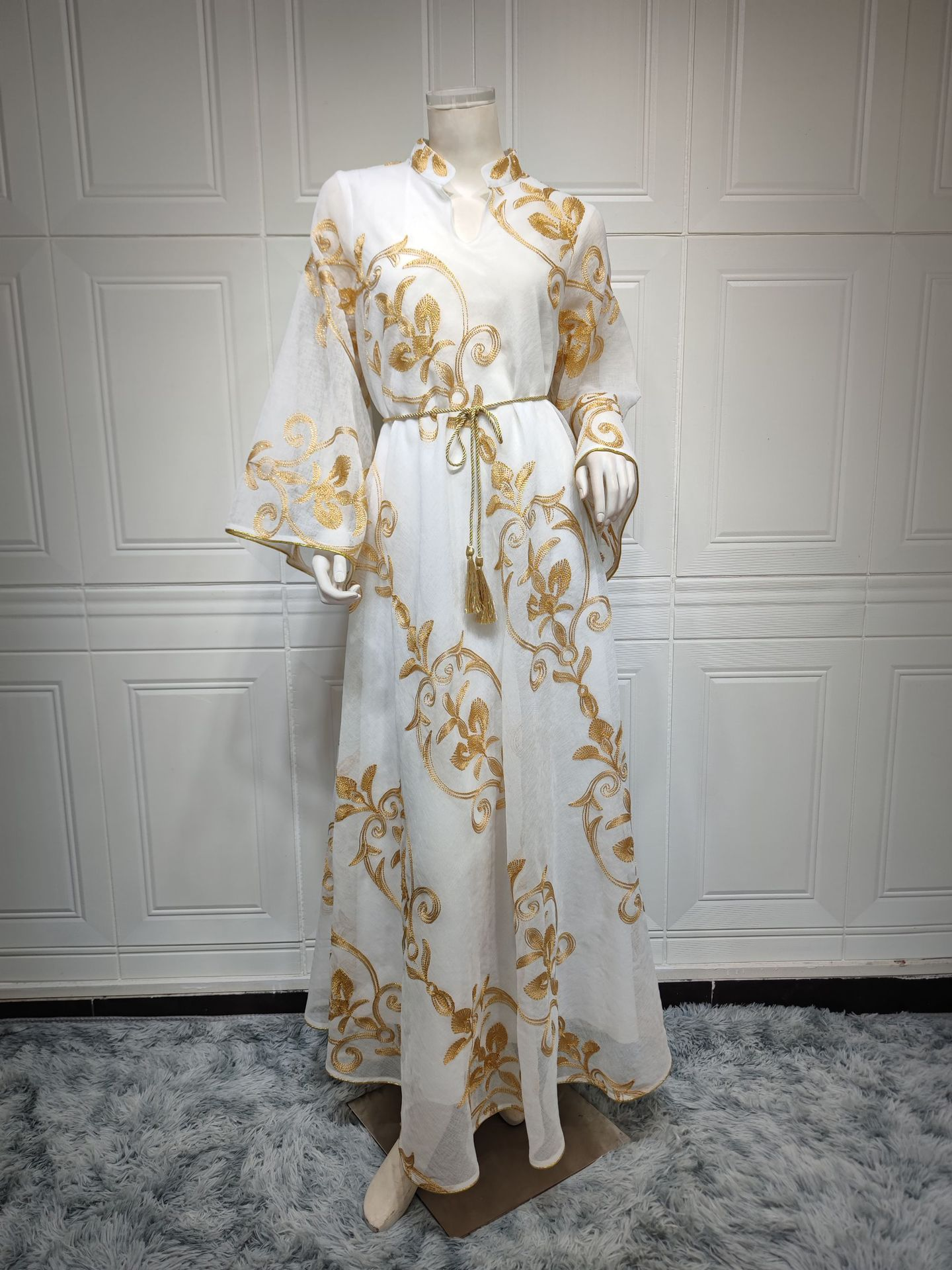 MS308# Vestido de malla con bordado árabe de Dubái, vestido de noche de moda para cenas y fiestas musulmanas europeas