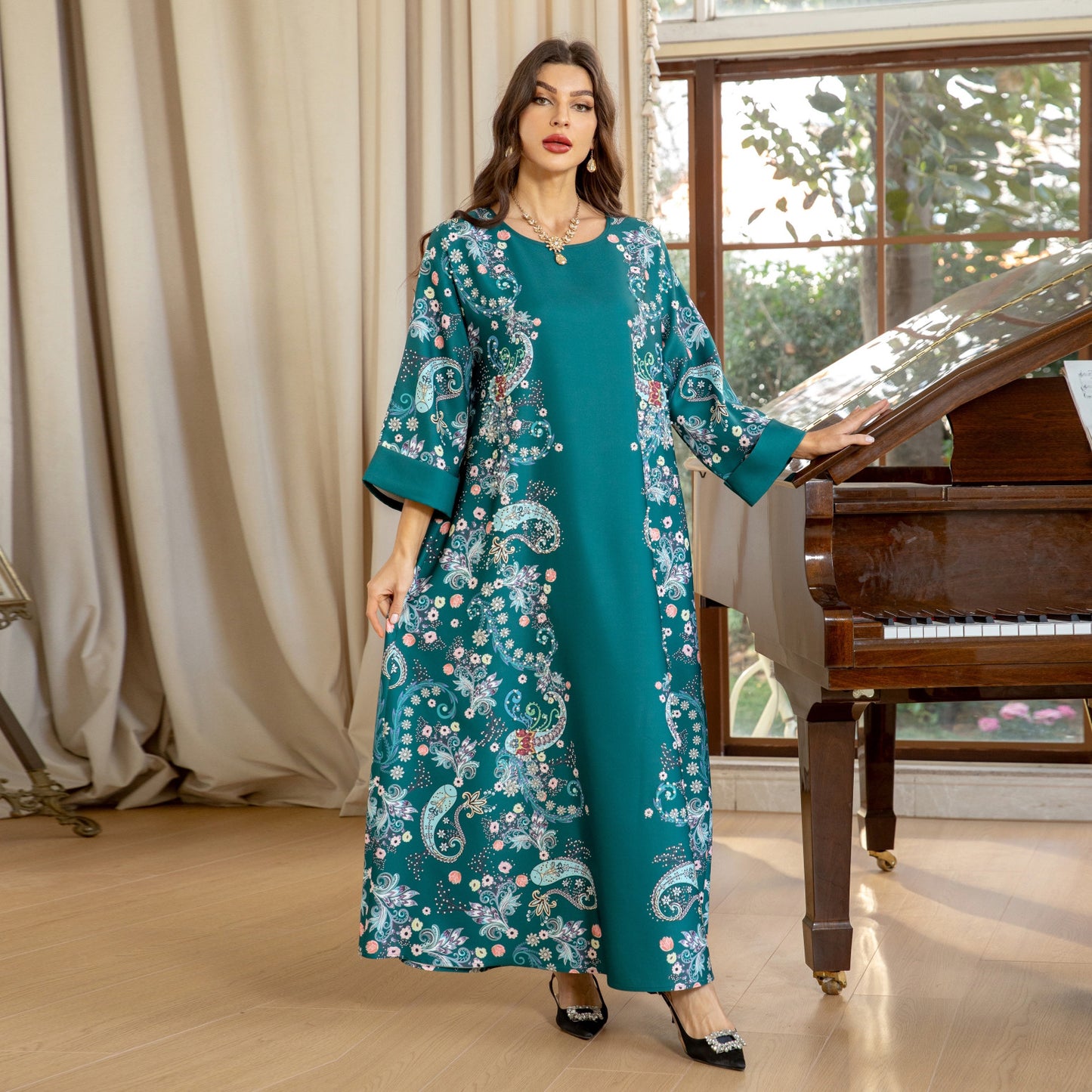 MS568#Muslim women's clothing Arab Dubai hot diamond pearl burning flower craft dress jalabiya robe