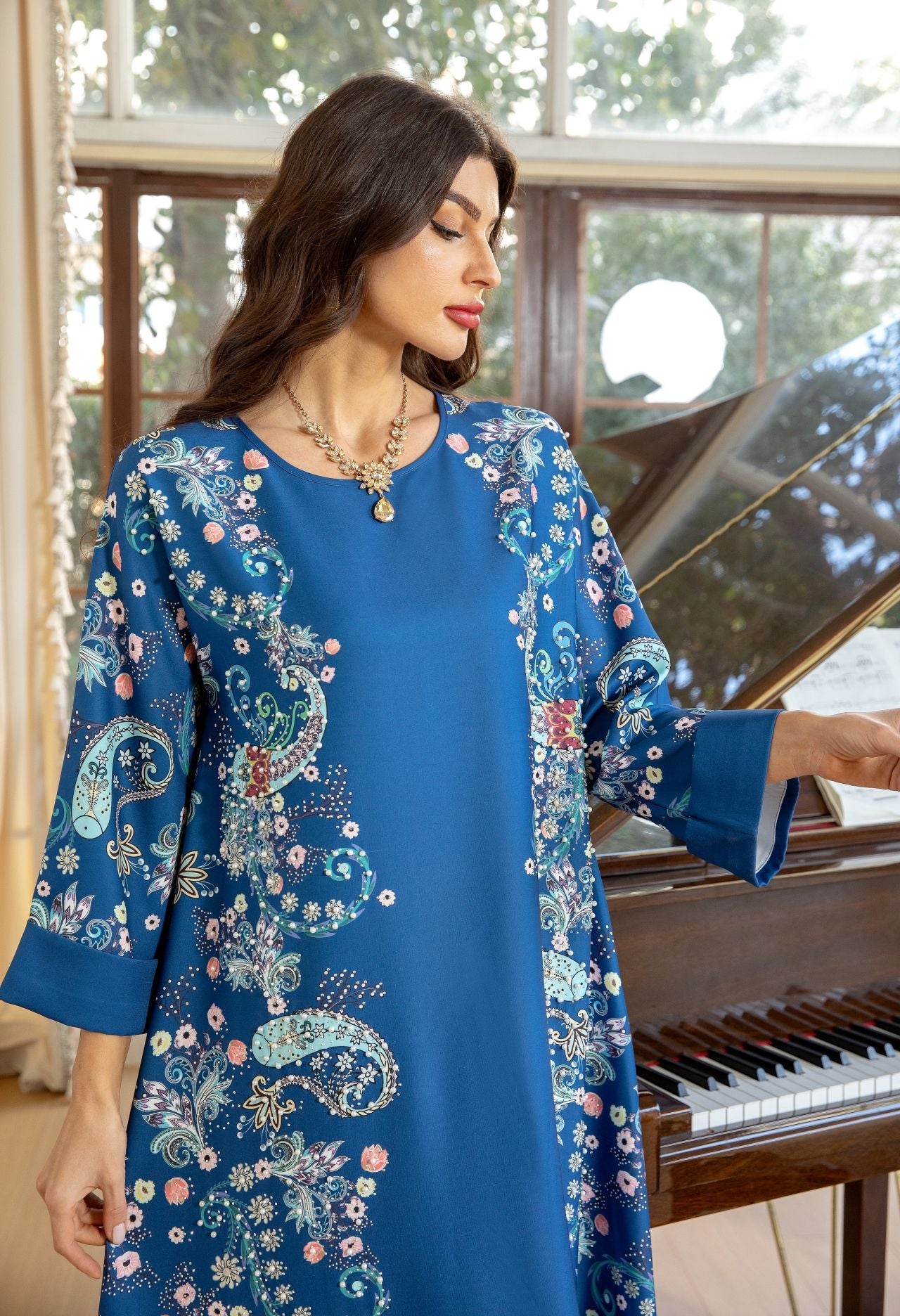 MS568#Muslim women's clothing Arab Dubai hot diamond pearl burning flower craft dress jalabiya robe