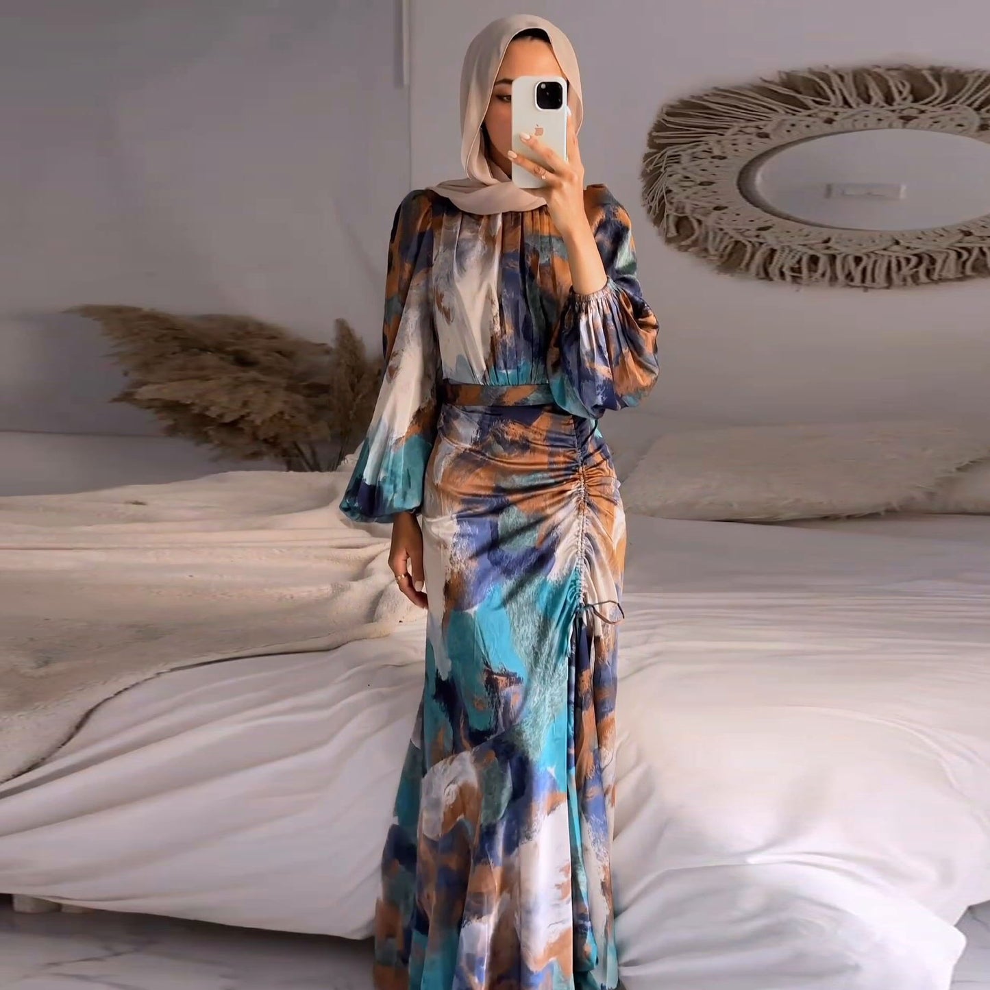 MS483#Fashion flair graffiti puffed sleeves lace-up long dress